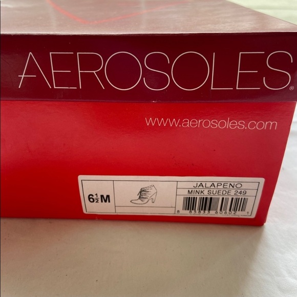 ❣️Aerosoles Brown Suede Heeled Ankle Boots❣️ - Picture 5 of 7